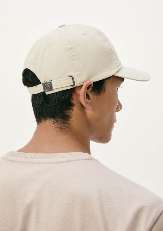 Foto do produto: Boné Unissex Aba Curva Em Sarja - Bege