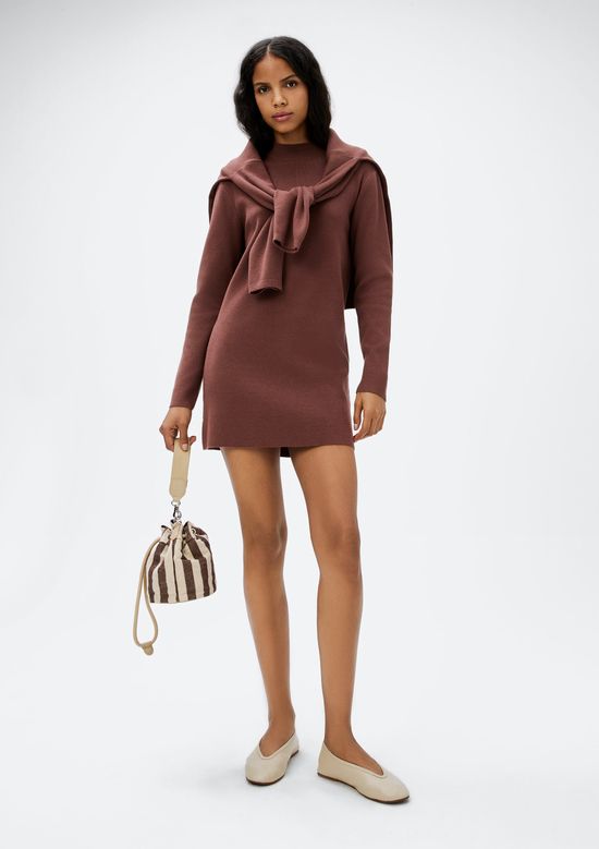Foto do produto: Vestido Curto Manga Longa Em Tricô - Vinho