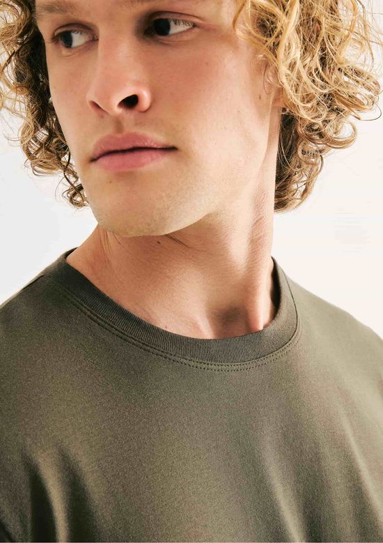 Foto do produto: Camiseta Básica Unissex Manga Curta Regular World - Verde