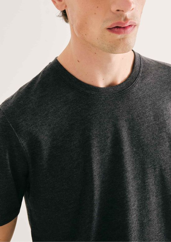 Foto do produto: Camiseta Básica Unissex Manga Curta Regular World - Cinza