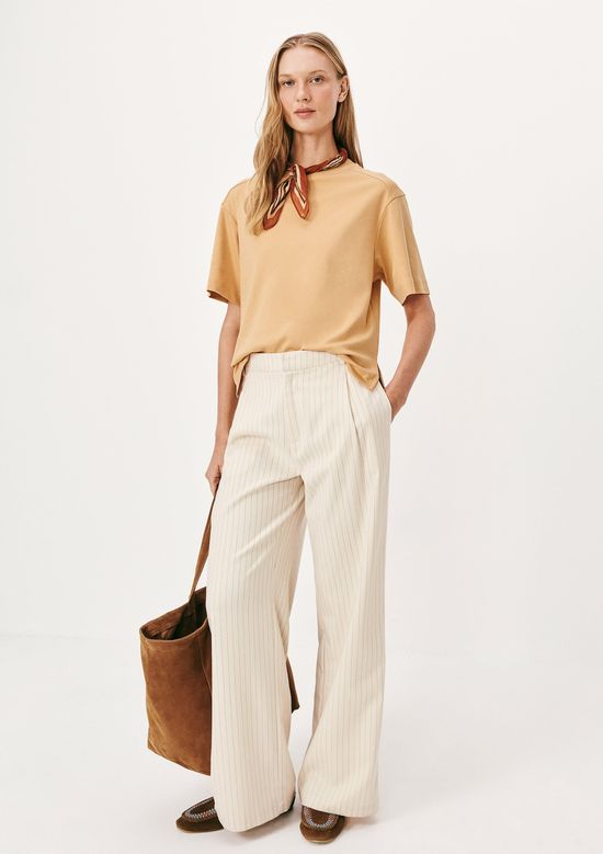 Foto do produto: Camiseta Feminina Regular Em Algodão - Laranja