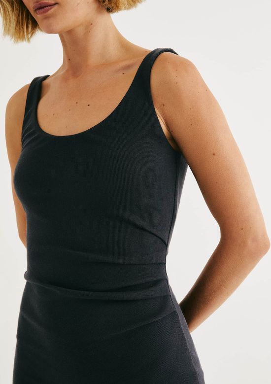 Foto do produto: Vestido Curto Justo Em Ribana - Preto