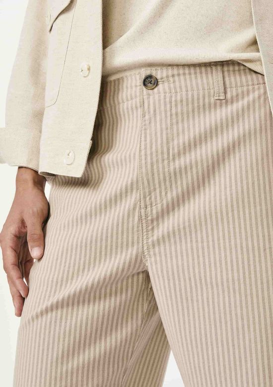 Foto do produto: Bermuda Masculina Fio Tinto Listrada - Bege