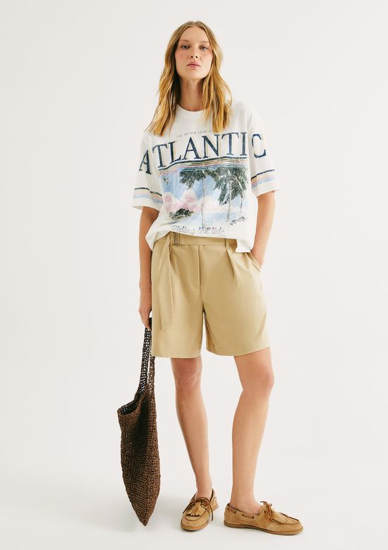 Foto do produto: Bermuda Feminina Evasê Em Alfaiataria - Bege