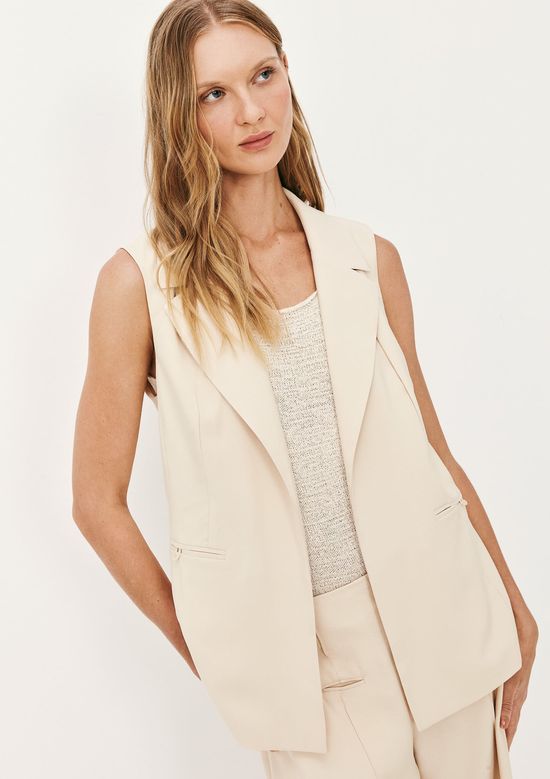 Foto do produto: Colete Feminino Alfaiataria Em Peach Touch - Bege