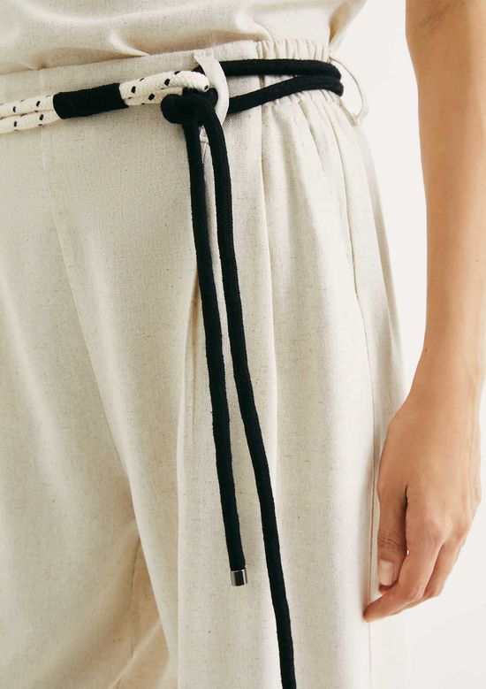 Foto do produto: Calça Feminina Reta Em Viscolinho Com Cinto - Off white