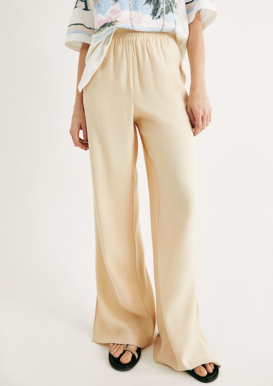 Foto do produto: Calça Feminina Reta Em Peach Touch - Amarelo