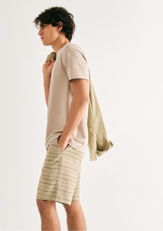 Foto do produto: Bermuda Masculina Fio Tinto Listrada - Verde