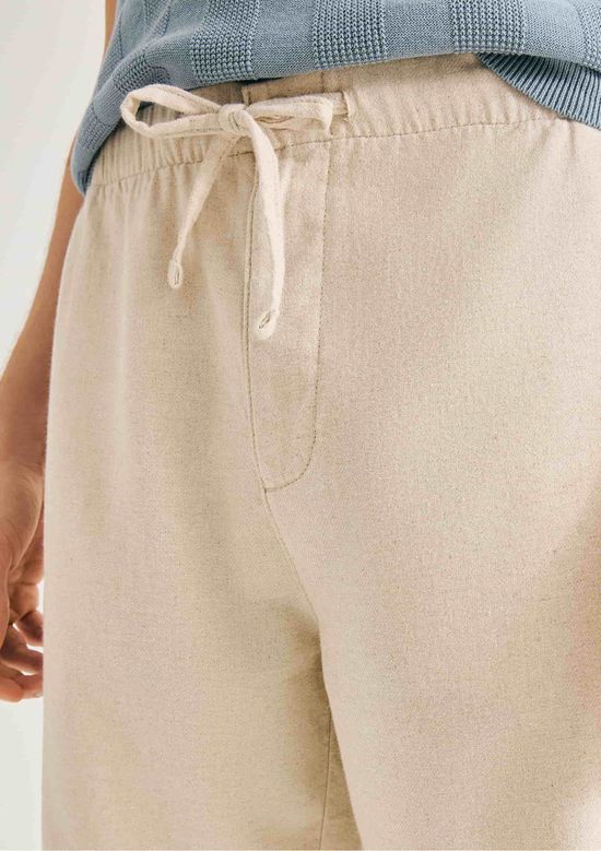 Foto do produto: Bermuda Masculina Reta Em Sarja Com Linho - Creme