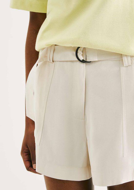 Foto do produto: Shorts Feminino Em Peach Touch Com Cinto - Off white