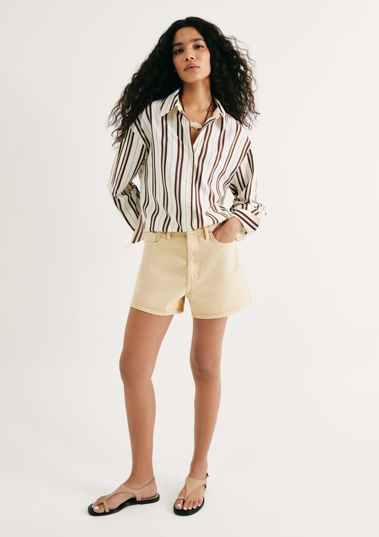 Foto do produto: Shorts Feminino Cintura Média Em Sarja - Amarelo