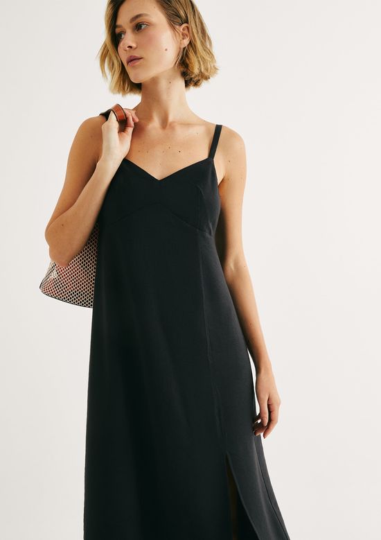 Foto do produto: Vestido Midi Evasê Em Viscose - Preto