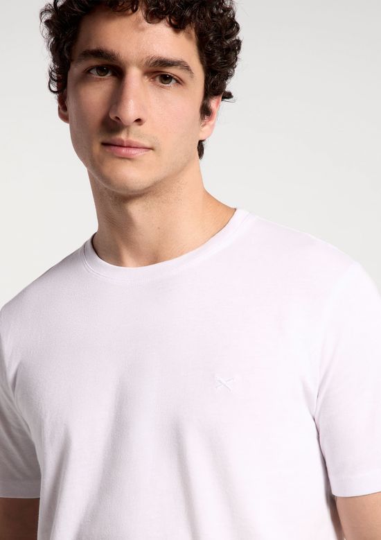 Foto do produto: Camiseta Básica Masculina World Com Bordado - Branco