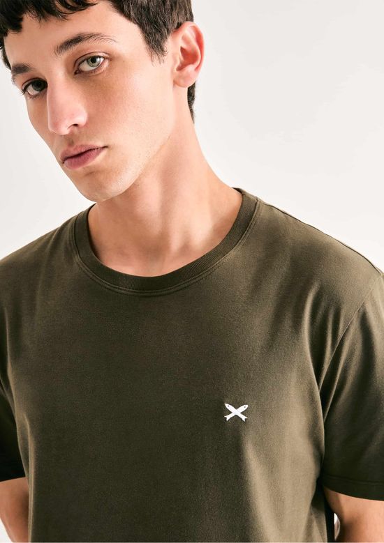 Foto do produto: Camiseta Básica Masculina World Com Bordado - Verde