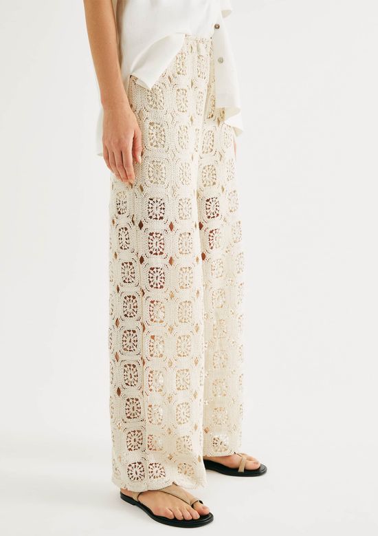 Foto do produto: Calça Feminina Reta Em Crochê - Off white