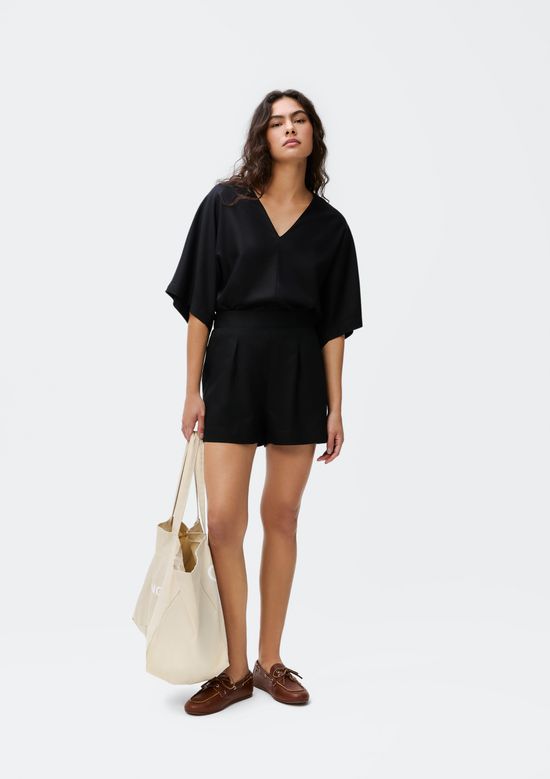 Foto do produto: Shorts Feminino Cintura Alta Em Viscolinho - Preto