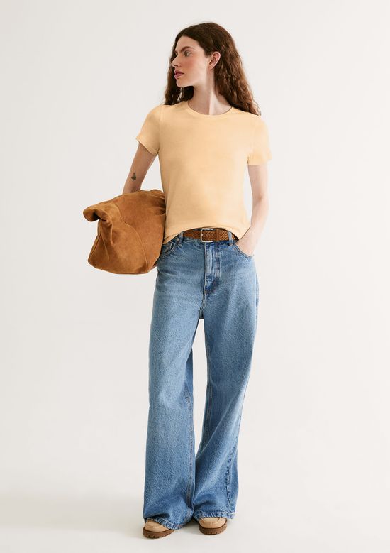 Foto do produto: Camiseta Básica Feminina Slim World - Amarelo