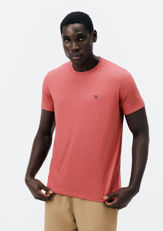 Foto do produto: Camiseta Básica Masculina World Com Bordado - Vermelho