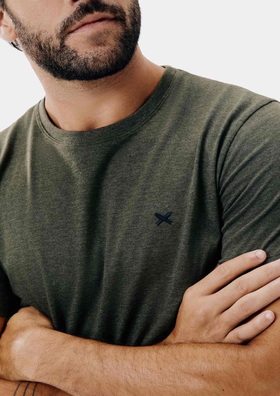 Foto do produto: Camiseta Básica Masculina World Com Bordado - Verde