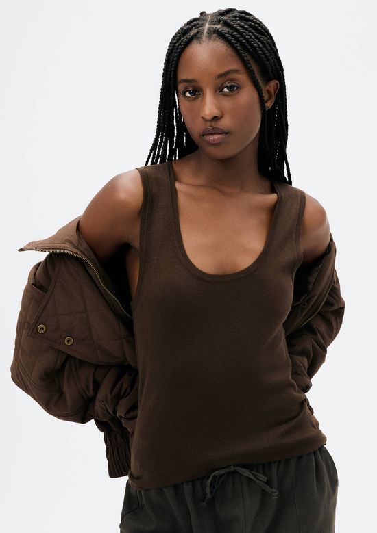 Foto do produto: Regata Feminina Slim Decote U Em Tricô De Viscose - Marrom