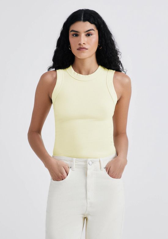 Foto do produto: Regata Básica Feminina Slim Neck - Amarelo