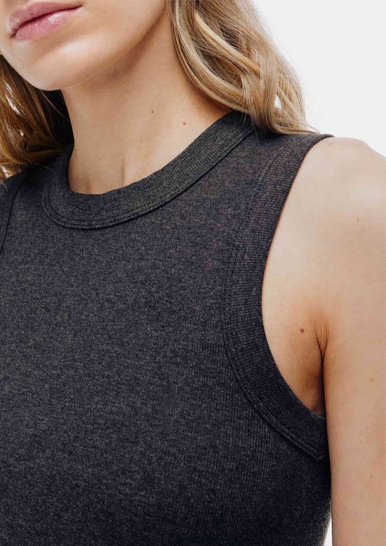 Foto do produto: Regata Básica Feminina Slim Neck - Cinza