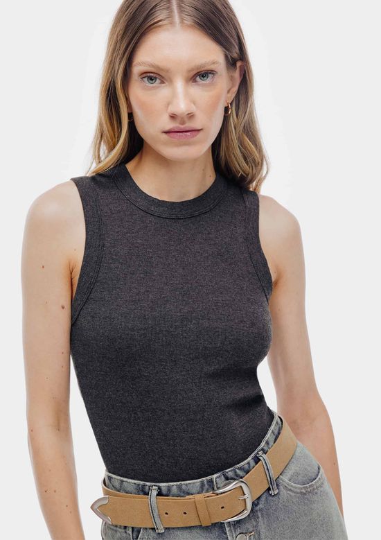 Foto do produto: Regata Básica Feminina Slim Neck - Cinza