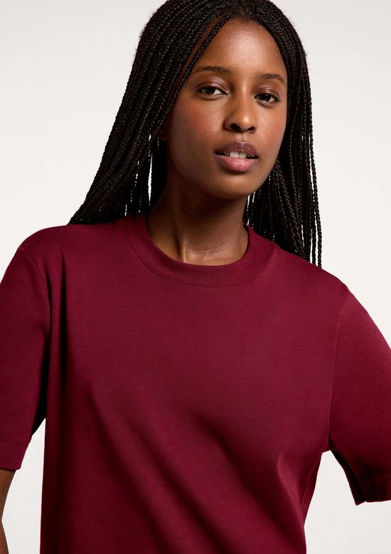 Foto do produto: Camiseta Básica Feminina Manga Curta Mid - Vinho