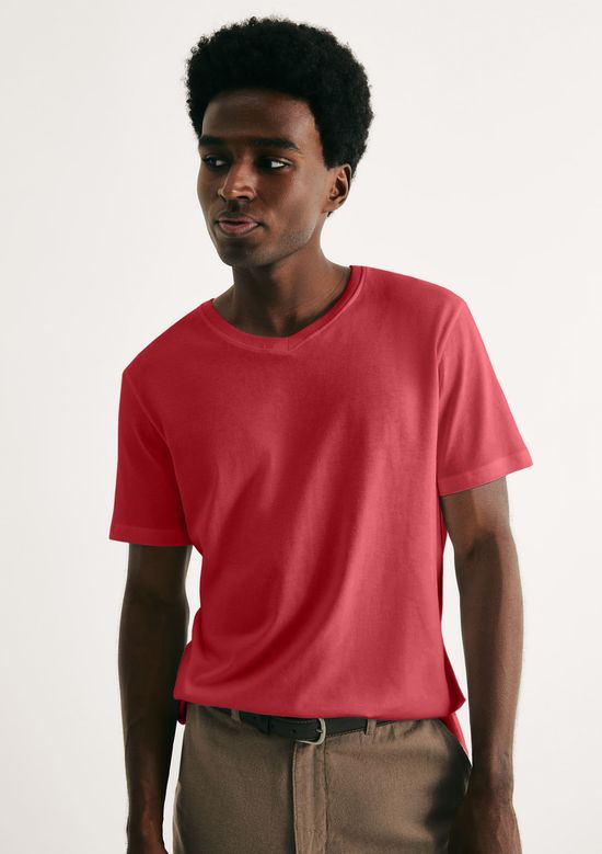 Foto do produto: Camiseta Básica Masculina Manga Curta Decote V World - Vermelho