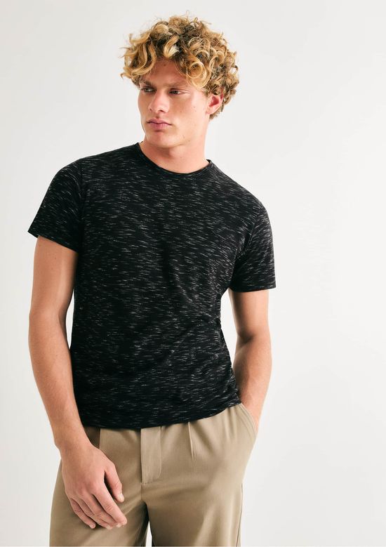 Foto do produto: Camiseta Básica Masculina Regular Em Malha Jet Com Bordado - Preto