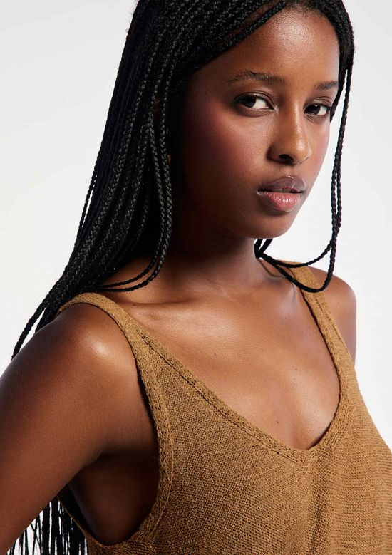 Foto do produto: Regata Feminina Decote V Em Tricô - Marrom