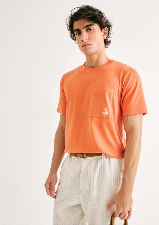 Foto do produto: Camiseta Masculina Comfort Bordada - Laranja