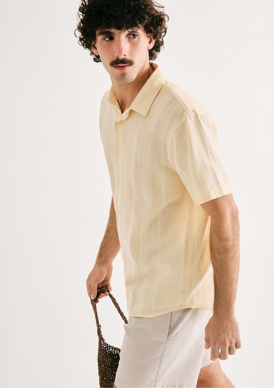 Foto do produto: Camisa Masculina Comfort Listrada - Amarelo