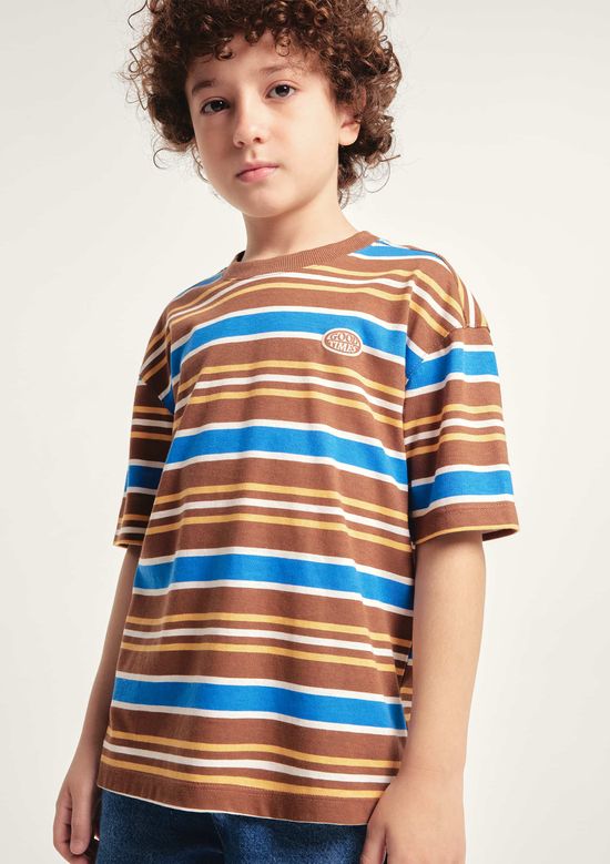 Foto do produto: Camiseta Infantil Menino Listrada Com Patch - Marrom