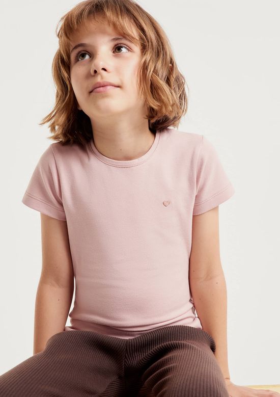 Foto do produto: Blusa Básica Infantil Menina Manga Curta Slim Com Bordado Coração - Rosa