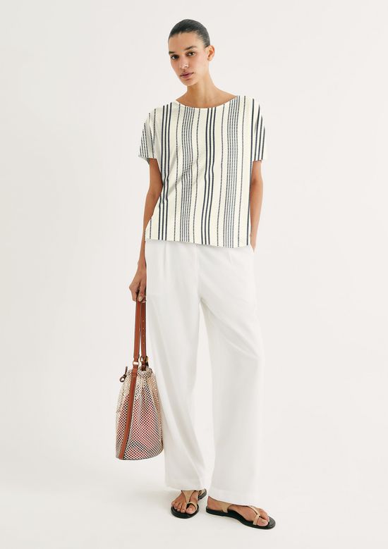 Foto do produto: Blusa Feminina Manga Curta Estampada - Off white