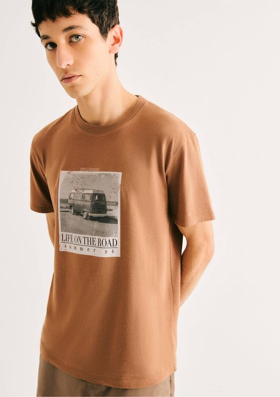 Foto do produto: Camiseta Masculina Manga Curta Com Estampa - Marrom