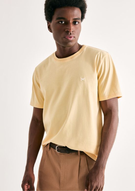 Foto do produto: Camiseta Básica Masculina World Com Bordado - Amarelo