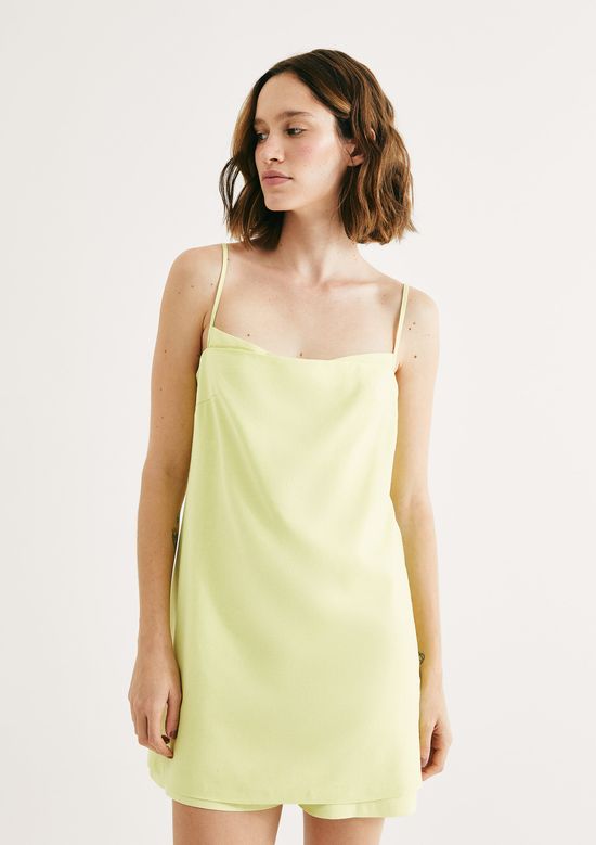 Foto do produto: Macaquinho Feminino Reto Com Linho - Verde