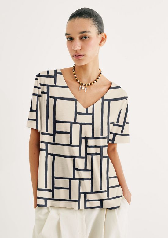 Foto do produto: Blusa Feminina Em Viscose Estampada - Off white