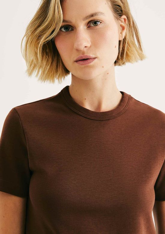 Foto do produto: Camiseta Feminina Slim Em Algodão - Marrom