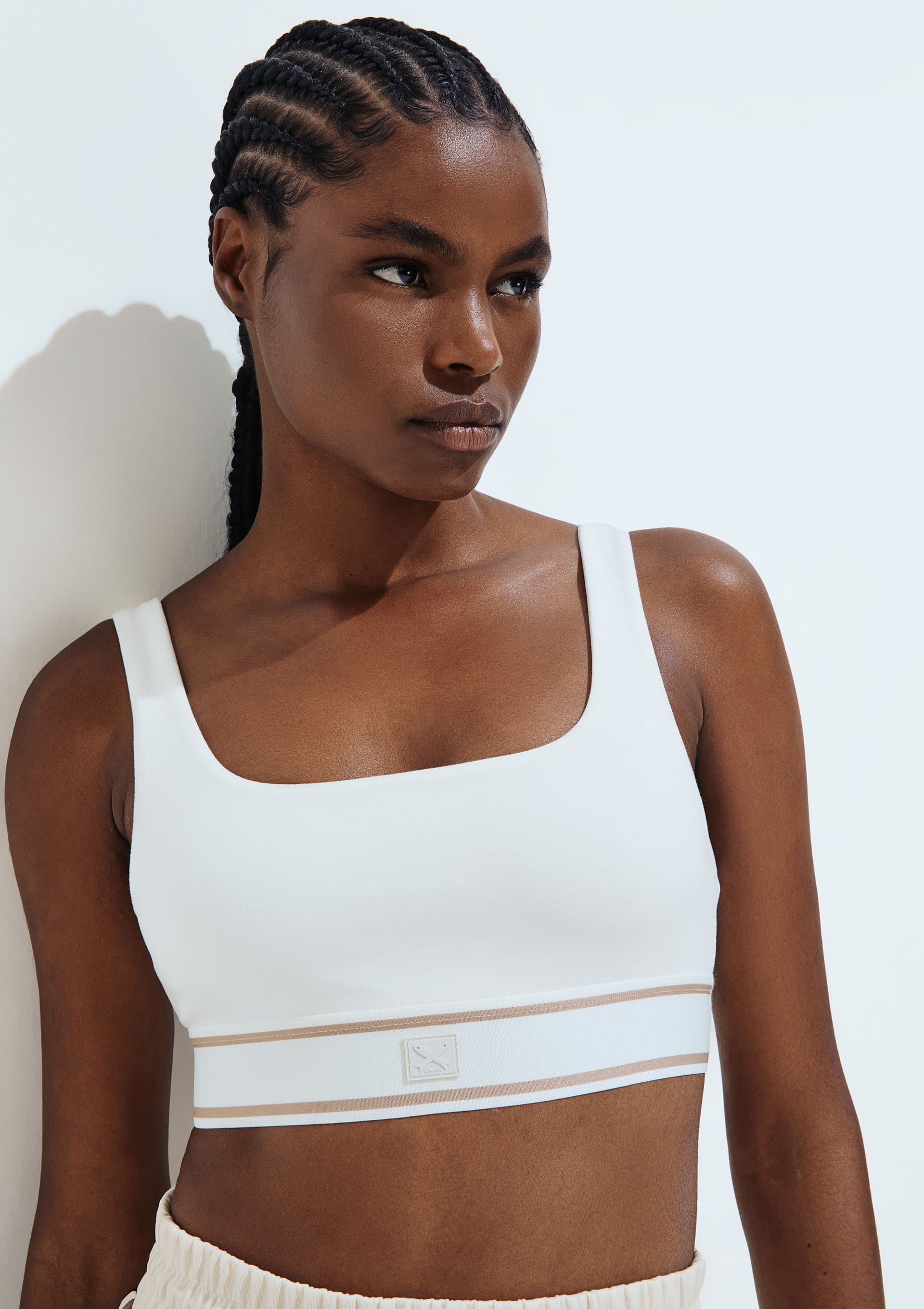 Top Cropped Bicolor Com Bordado - Creme | Hering