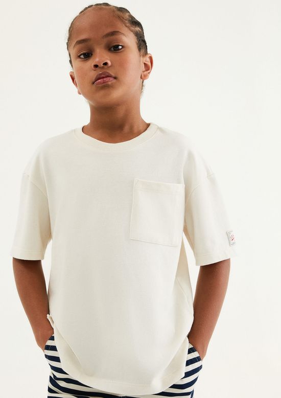 Foto do produto: Camiseta Infantil Menino Oversized Com Bolso - Off white