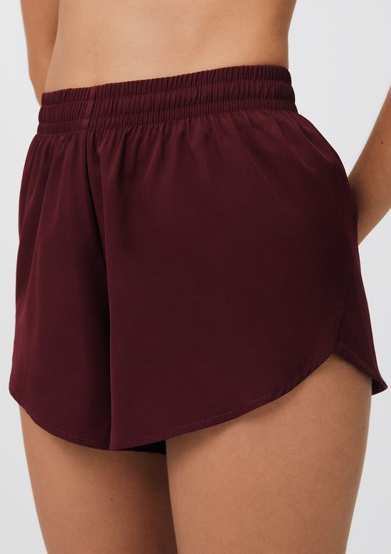 Foto do produto: Shorts Feminino Runner Easy Care - Vinho