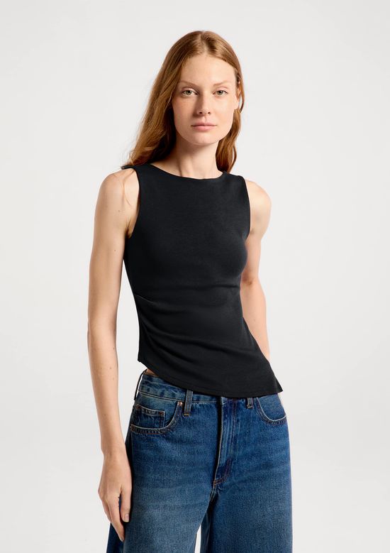 Foto do produto: Regata Feminina Assimétrica Em Malha Premium - Preto