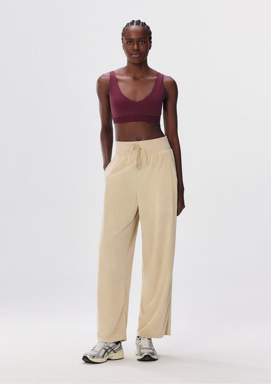 Foto do produto: Calça Feminina Pantalona Em Plush - Bege