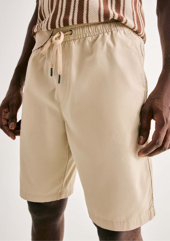 Foto do produto: Bermuda Básica Masculina Em Sarja - Bege