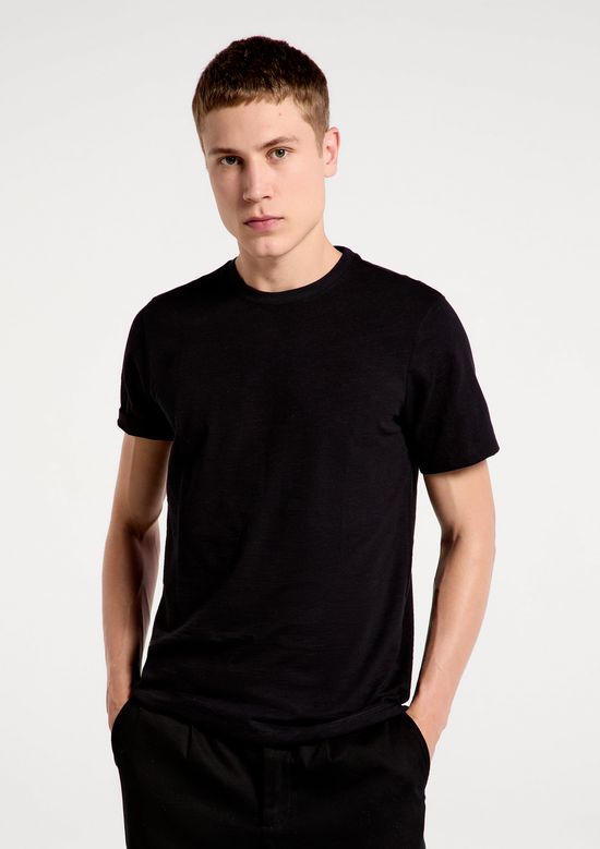 Foto do produto: Camiseta Masculina Comfort Em Malha Flamê - Preto