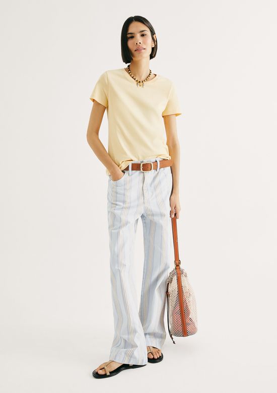 Foto do produto: Camiseta Básica Feminina Slim World - Amarelo