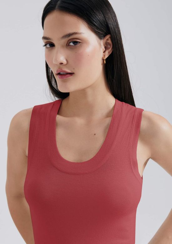 Foto do produto: Regata Feminina Slim Decote U Em Tricô De Viscose - Rosa